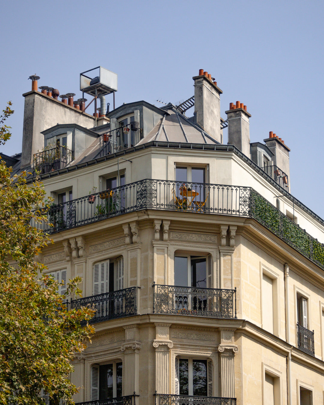 Qué hacer en el Distrito IV de París: Centre Pompidou, Place des Vosges y cafés literarios.