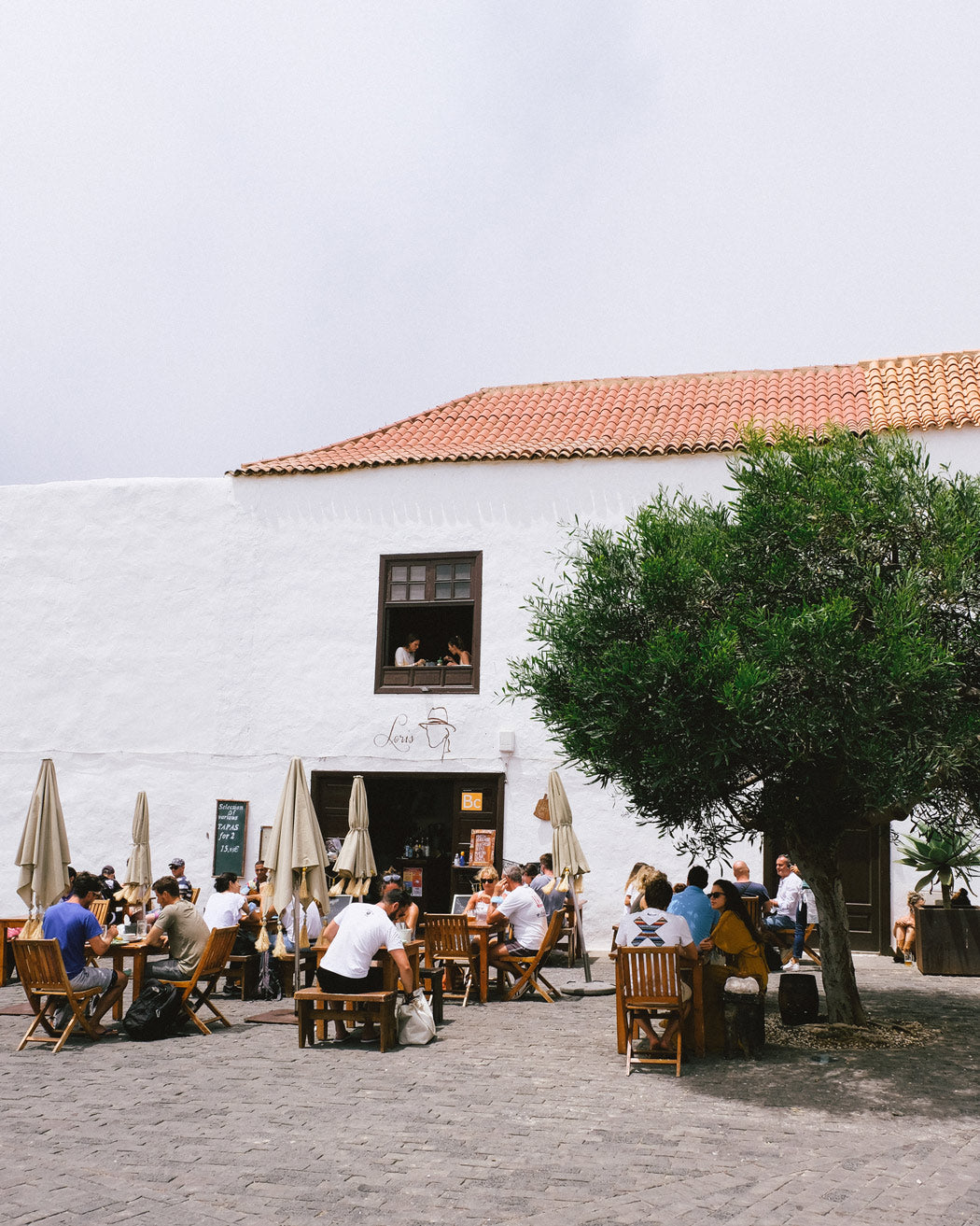 Guía de viaje Lanzarote impresa, Islas Canarias, Le Periplo, España, Recomendaciones de la isla de Lanzarote, Recomendaciones gastronómicas de Lanzarote