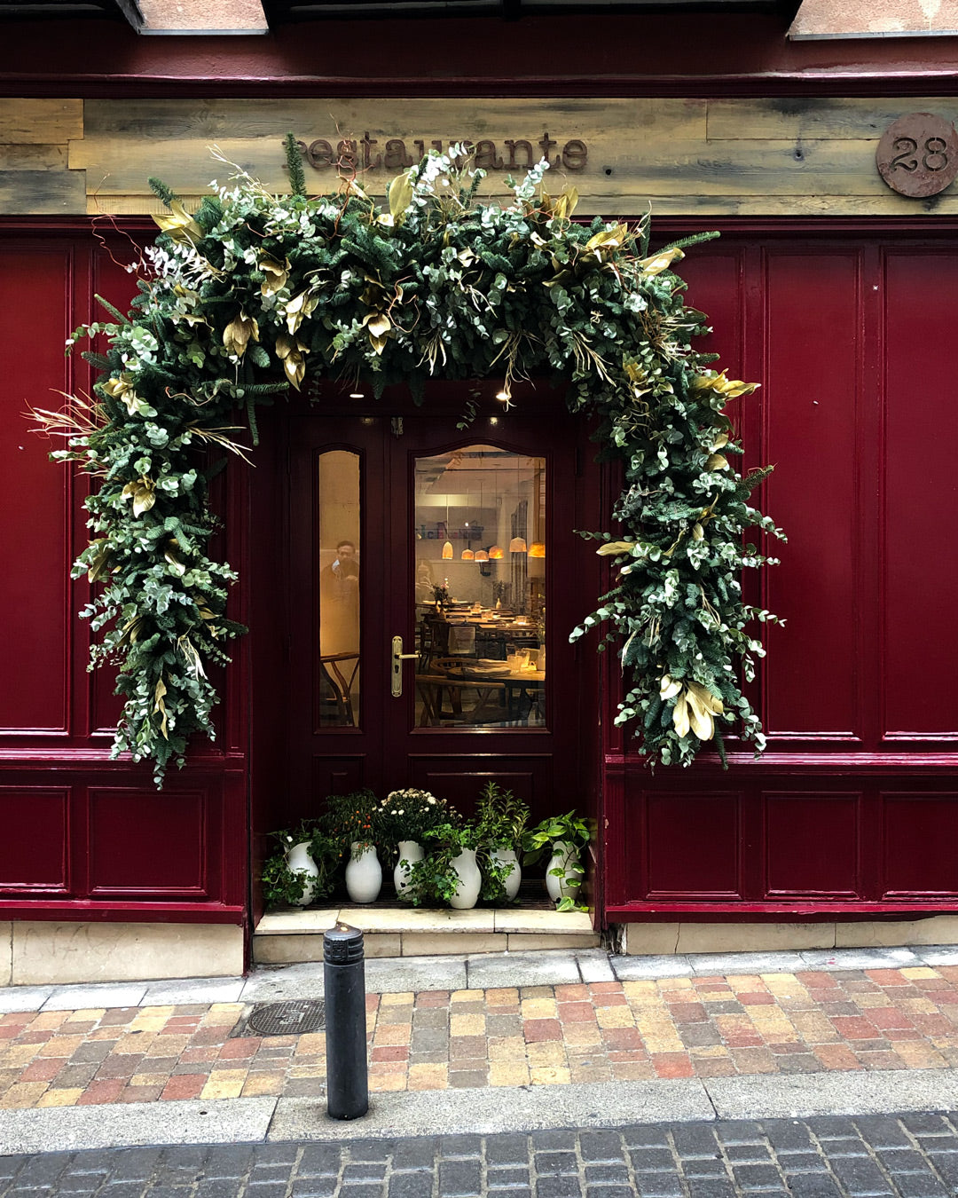 Guías de viaje para Navidad.
Planes navideños.
Destinos para viajar en Navidad.
Mercadillos navideños.
Escapadas de invierno.
Luces de Navidad. Guía de viaje Madrid
