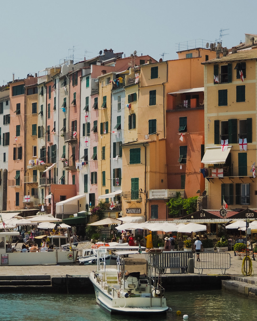 Casas de colores del puerto de Portovenere.